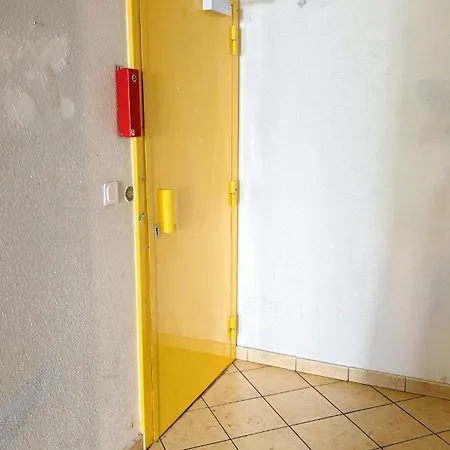 35 - Cozy, Free Parking